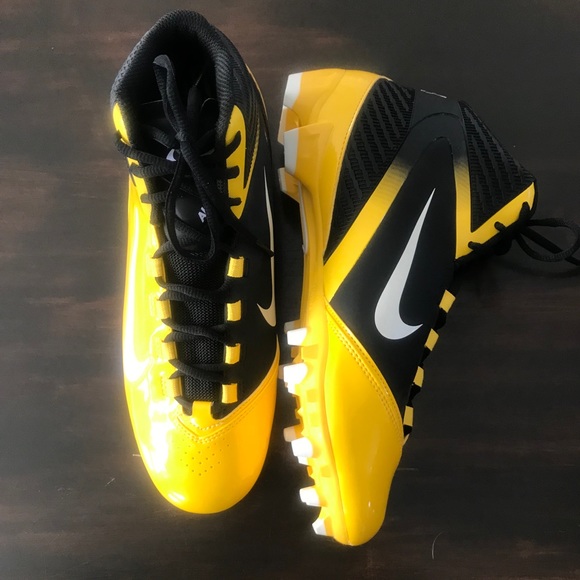 yellow football cleats